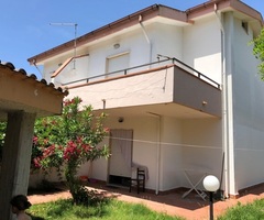 Capaccio Paestum loc.LAURA villa con giardino SETTEMBRE