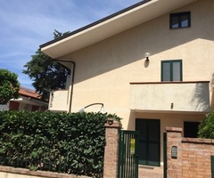 Paestum località Laura villino a schiera a mt. 250 dal mare